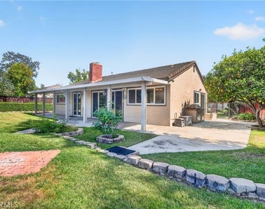 807 Avenida Loma Vista - Photo Thumbnail 35