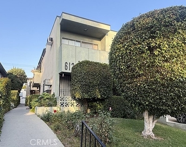 612 N Hayworth Avenue - Photo Thumbnail 9