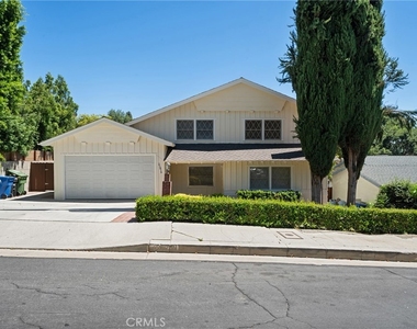 21816 Providencia Street - Photo Thumbnail 6