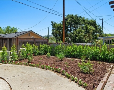 21816 Providencia Street - Photo Thumbnail 30