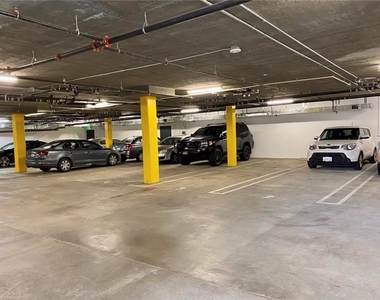 14934 Burbank Boulevard - Photo Thumbnail 19