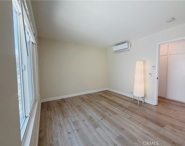 19 Wildwood - Photo Thumbnail 7