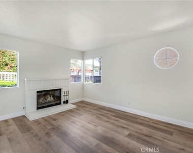 24351 Kings View - Photo Thumbnail 11