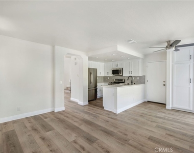 24351 Kings View - Photo Thumbnail 14