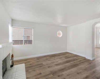 24351 Kings View - Photo Thumbnail 12