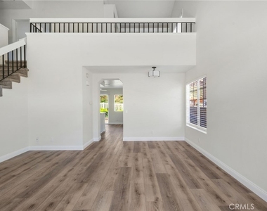 24351 Kings View - Photo Thumbnail 4