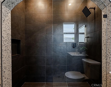 10 Esperanza Avenue - Photo Thumbnail 29