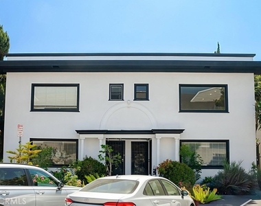 10 Esperanza Avenue - Photo Thumbnail 1