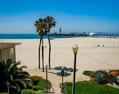 10 Esperanza Avenue - Photo Thumbnail 35