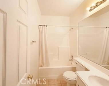 18 Veneto Lane - Photo Thumbnail 6