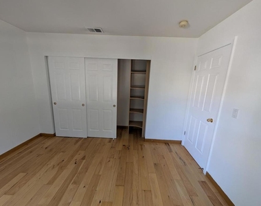 833 N San Antonio Road - Photo Thumbnail 11