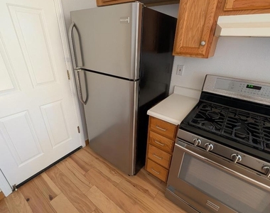 833 N San Antonio Road - Photo Thumbnail 16