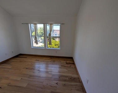 833 N San Antonio Road - Photo Thumbnail 6