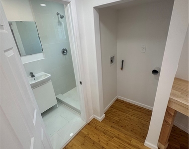 3615 N Mountain View - Photo Thumbnail 3