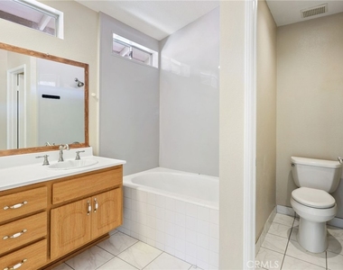 23205 Azela Circle - Photo Thumbnail 31
