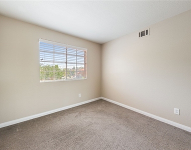 23205 Azela Circle - Photo Thumbnail 28