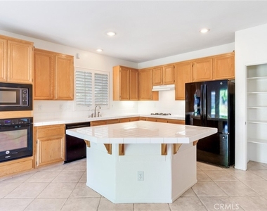 9140 Village Way - Photo Thumbnail 9