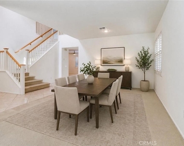 9140 Village Way - Photo Thumbnail 4