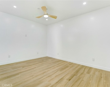 1146 West Blvd - Photo Thumbnail 9