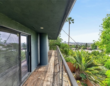 901 Micheltorena - Photo Thumbnail 34