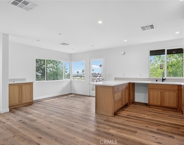 901 Micheltorena - Photo Thumbnail 7
