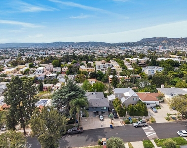901 Micheltorena - Photo Thumbnail 35
