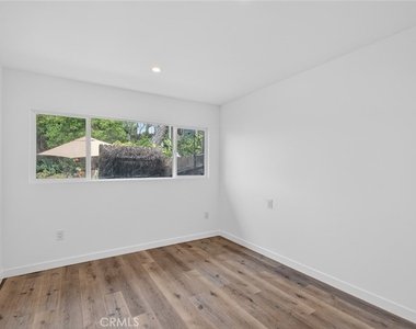 901 Micheltorena - Photo Thumbnail 27