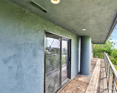 901 Micheltorena - Photo Thumbnail 40