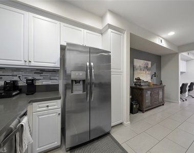 4963 Laurel Street - Photo Thumbnail 12