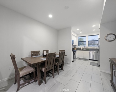 4963 Laurel Street - Photo Thumbnail 8