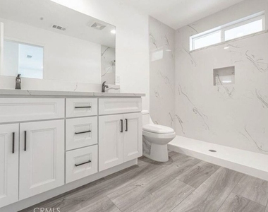 11548 11th Avenue - Photo Thumbnail 19