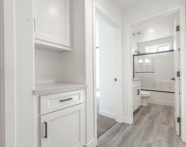 11548 11th Avenue - Photo Thumbnail 16