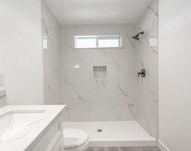11548 11th Avenue - Photo Thumbnail 20
