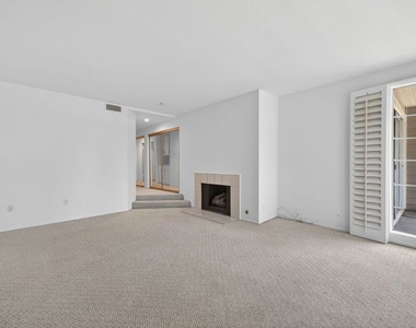 4346 Redwood Avenue - Photo Thumbnail 16