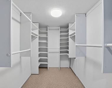 4346 Redwood Avenue - Photo Thumbnail 19