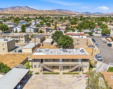 518 E Avenue Q4 - Photo Thumbnail 10