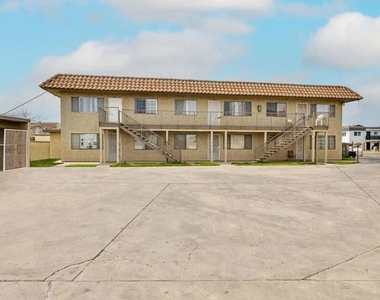 518 E Avenue Q4 - Photo Thumbnail 9