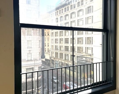 315 W 5th Street - Photo Thumbnail 2