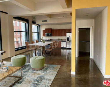 315 W 5th Street - Photo Thumbnail 1