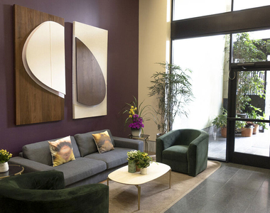 315 W 5th Street - Photo Thumbnail 14