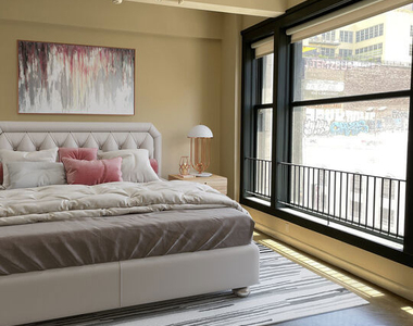315 W 5th Street - Photo Thumbnail 2