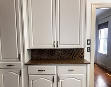 153 N Irving Boulevard - Photo Thumbnail 7