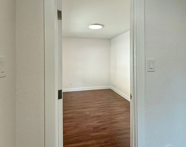 224 S Kenilworth Street - Photo Thumbnail 7