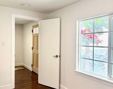 224 S Kenilworth Street - Photo Thumbnail 6