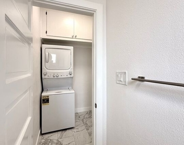 224 S Kenilworth Street - Photo Thumbnail 3