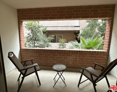 11750 W Sunset Boulevard - Photo Thumbnail 11