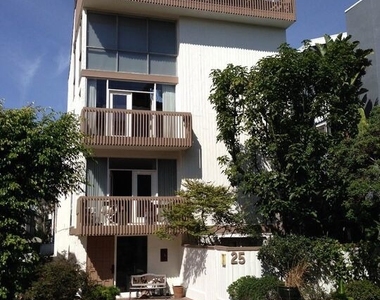 25 Privateer Street - Photo Thumbnail 2