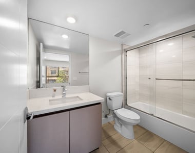 5030 Rosewood Avenue - Photo Thumbnail 18