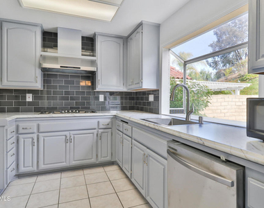 4590 Fern Valley Court - Photo Thumbnail 3
