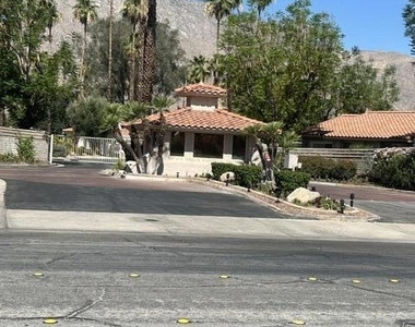 505 S Farrell Drive - Photo Thumbnail 11